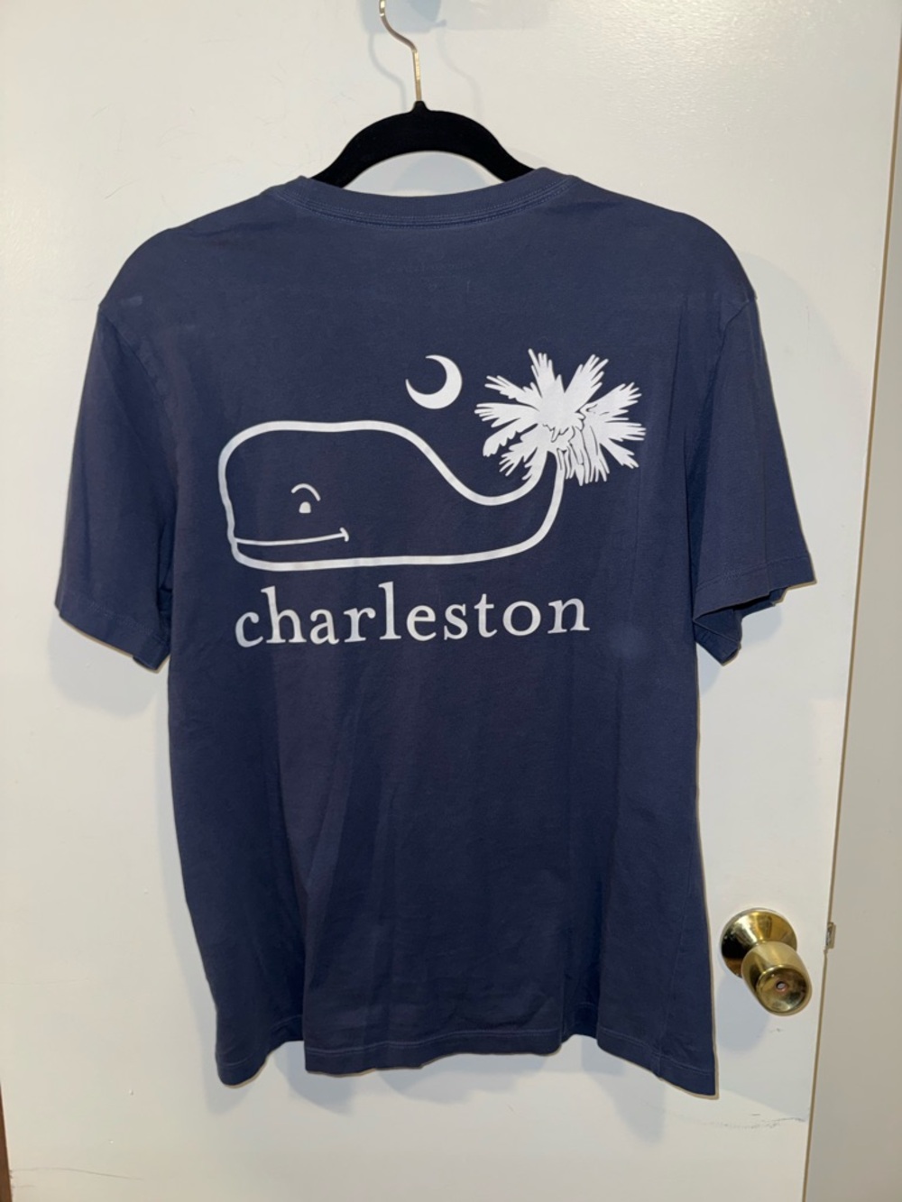 Vineyard Vines Short-Sleeve T-Shirt with Charleston Whale Logo Size XS